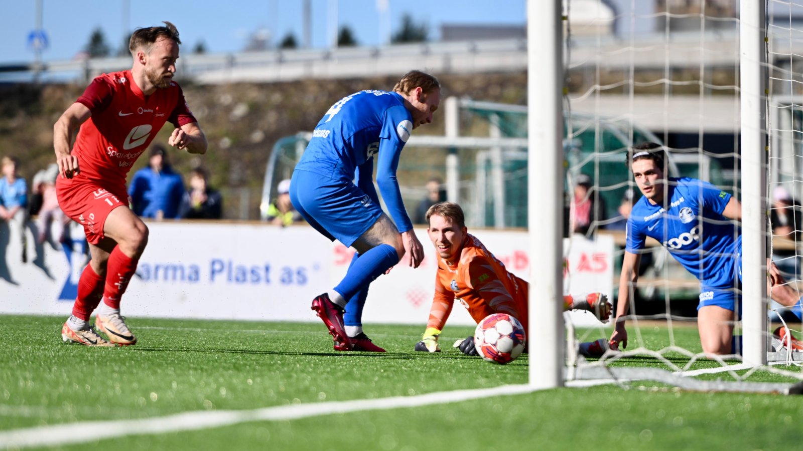 Solid Seier Mot Sotra Brann 